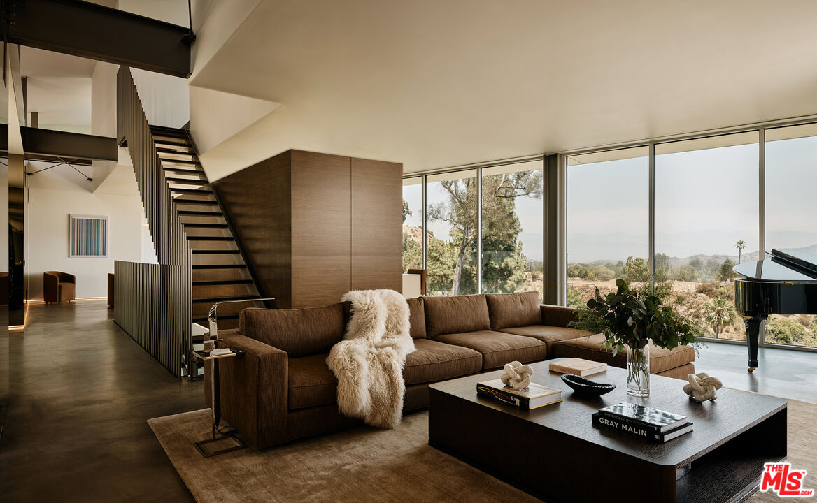 2500 Briarcrest Rd, Beverly Hills