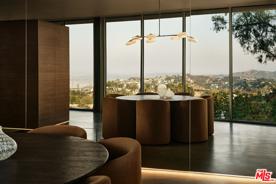 2500 Briarcrest Rd, Beverly Hills