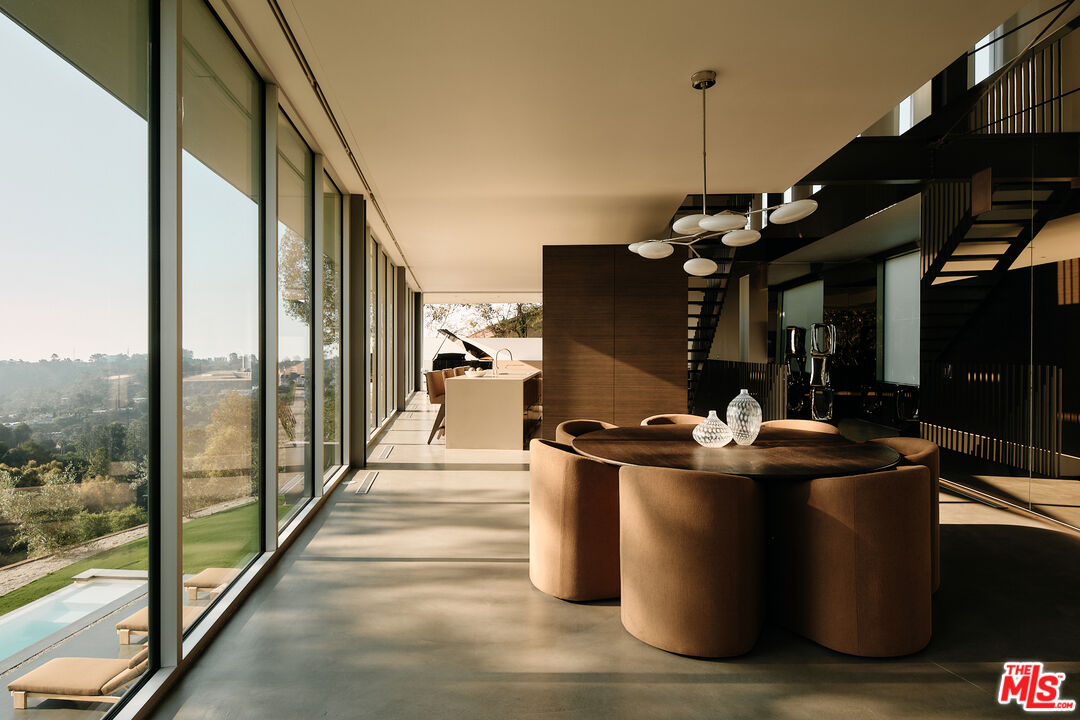 2500 Briarcrest Rd, Beverly Hills