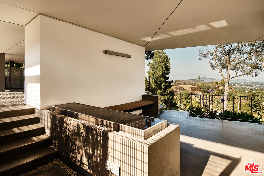 2500 Briarcrest Rd, Beverly Hills