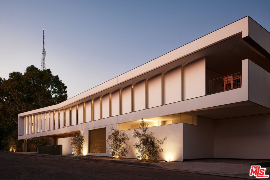 2500 Briarcrest Rd, Beverly Hills