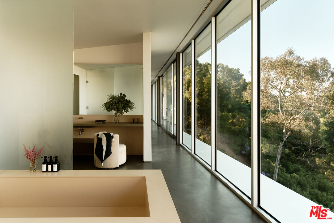 2500 Briarcrest Rd, Beverly Hills
