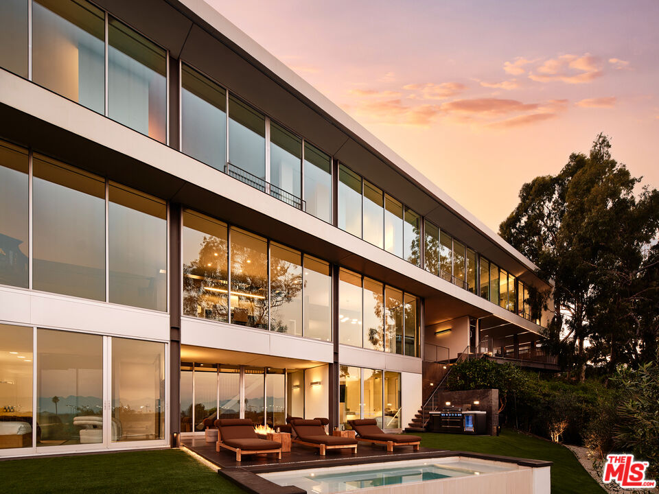 2500 Briarcrest Rd, Beverly Hills