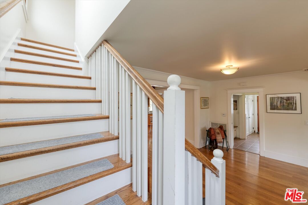 933 W Venezia Ave, Venice 