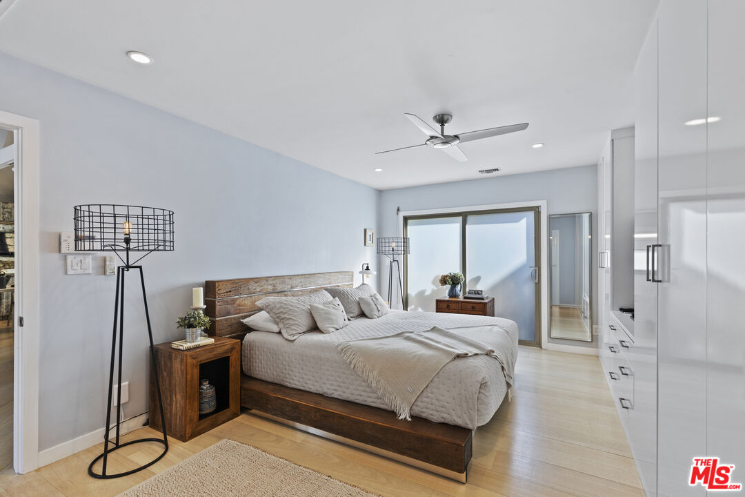 1362 Palisades Beach Rd, Santa Monica
