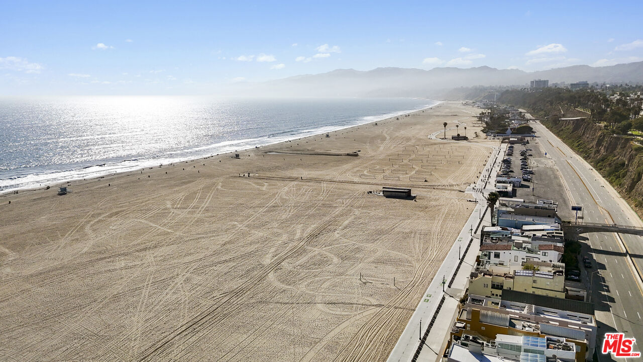 1362 Palisades Beach Rd, Santa Monica