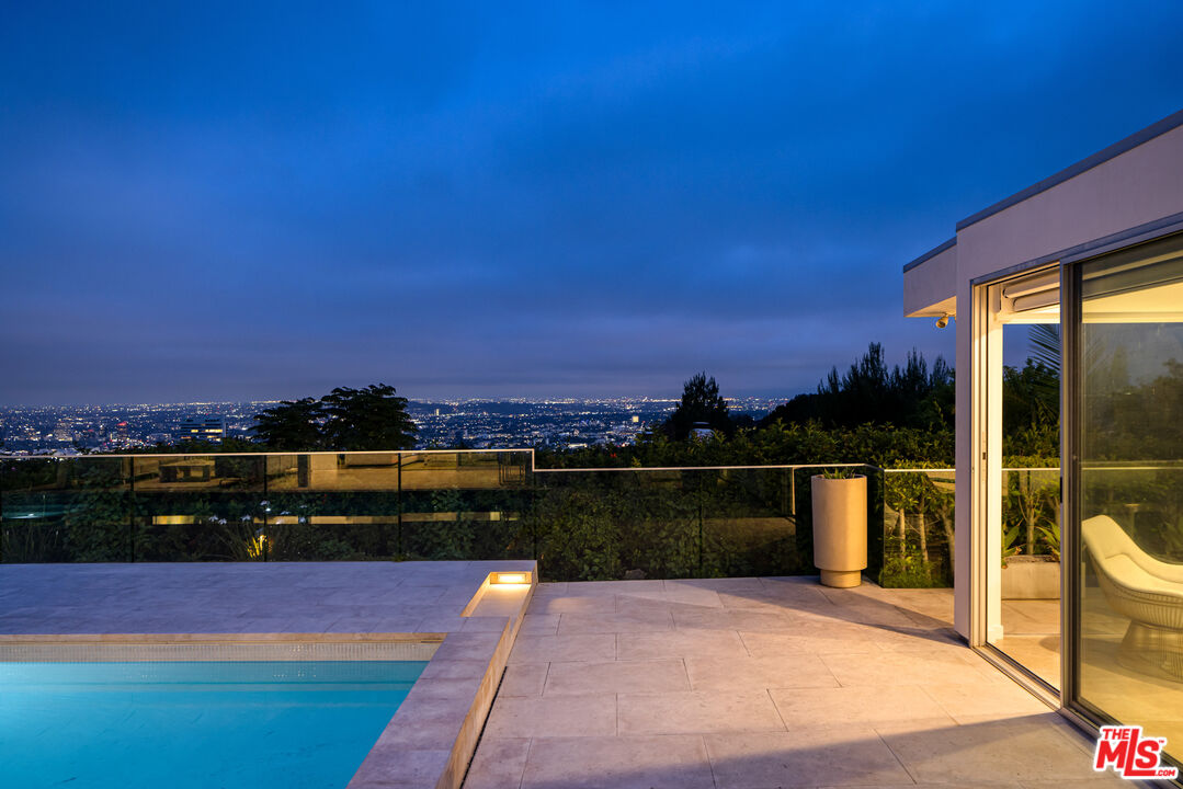 1476 Carla Rdg, Beverly Hills