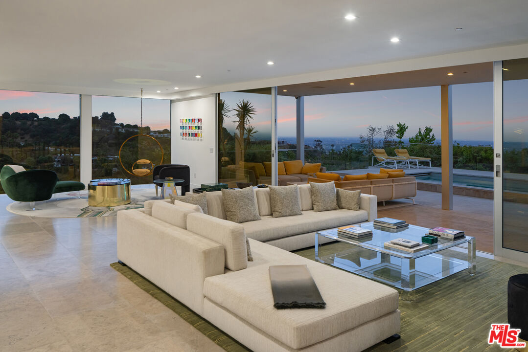 1476 Carla Rdg, Beverly Hills
