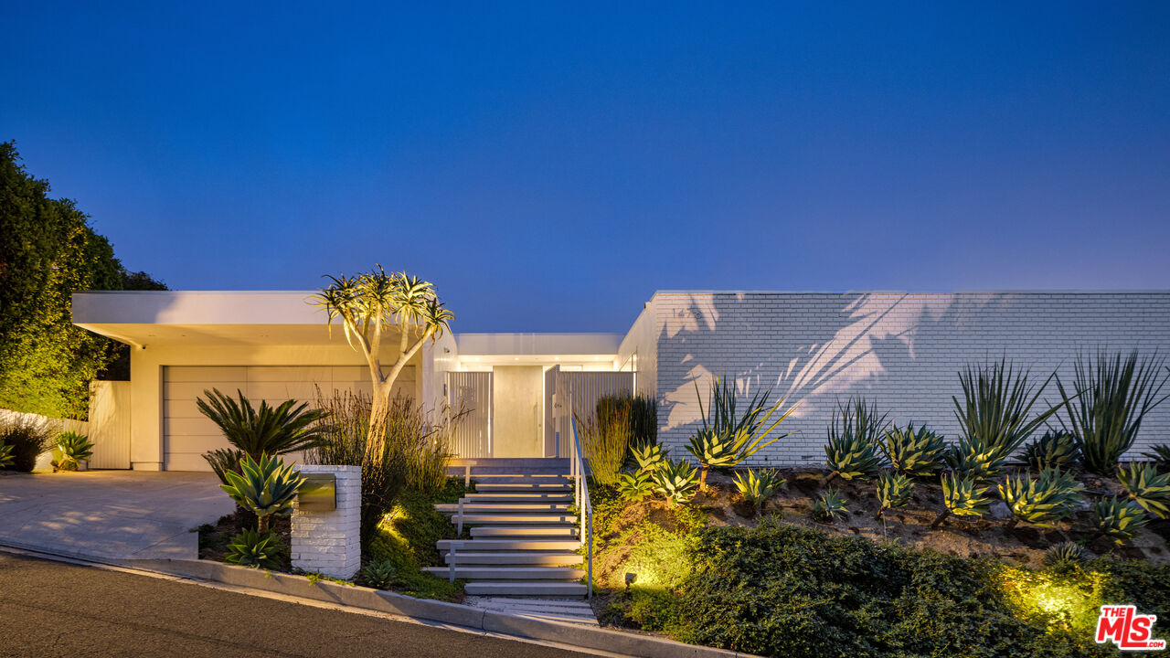 1476 Carla Rdg, Beverly Hills