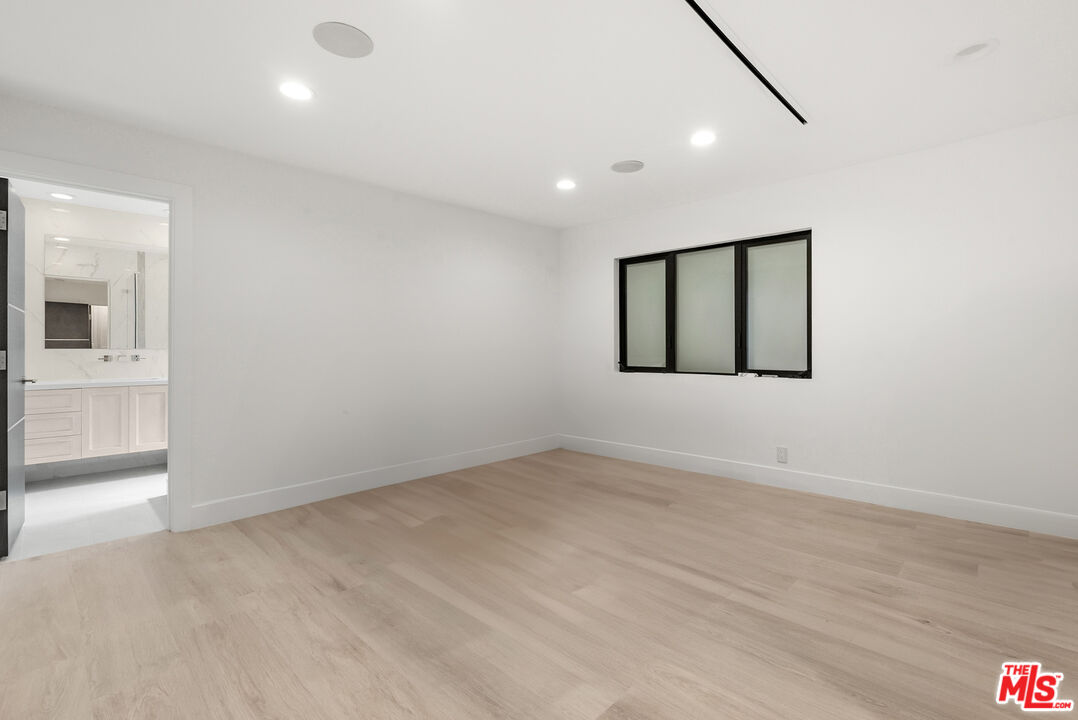 4423 Bergamo Dr