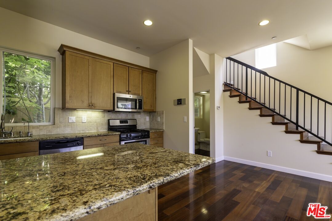 4025 Wade St Unit: 3