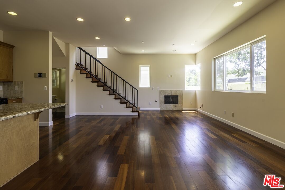 4025 Wade St Unit: 3