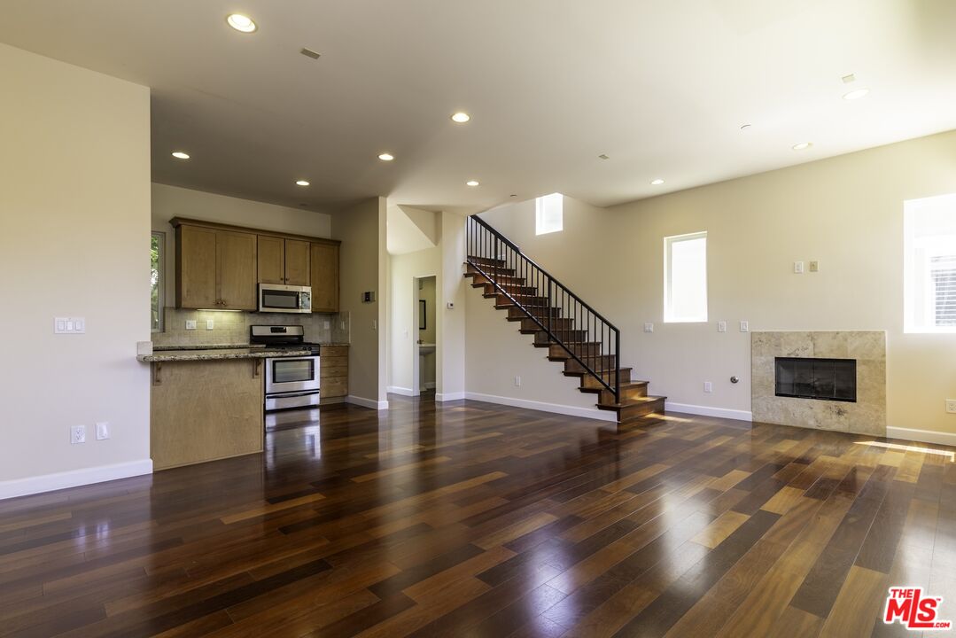 4025 Wade St Unit: 3