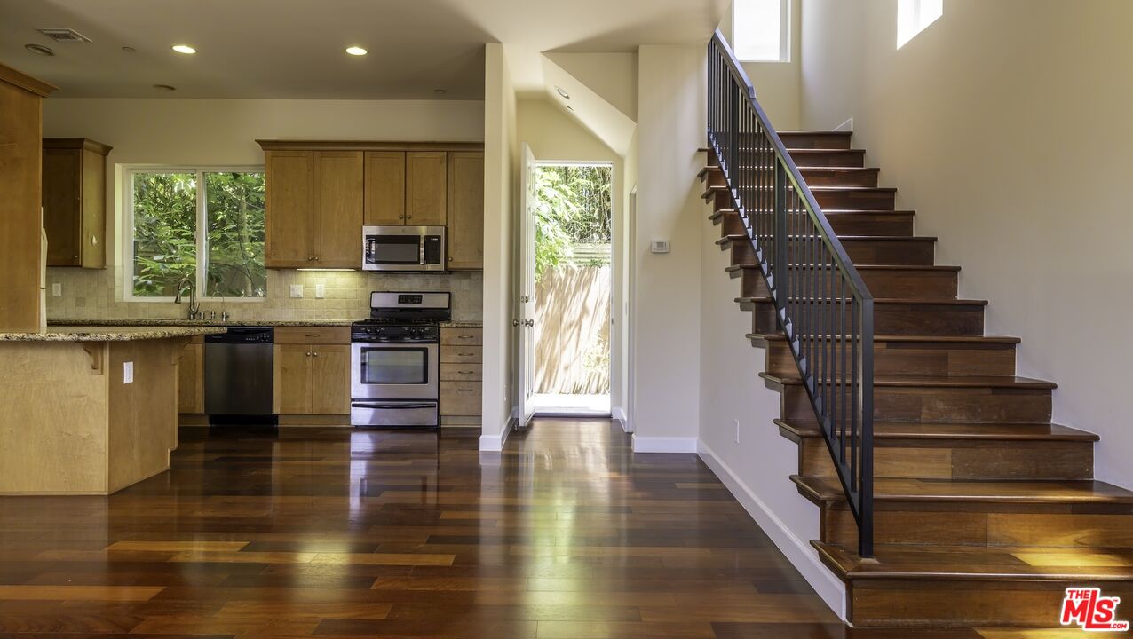 4025 Wade St Unit: 3