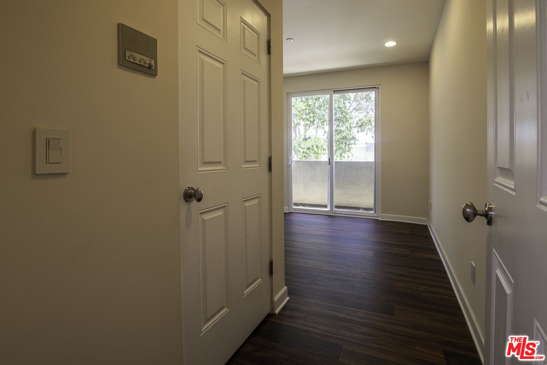 4025 Wade St Unit: 3