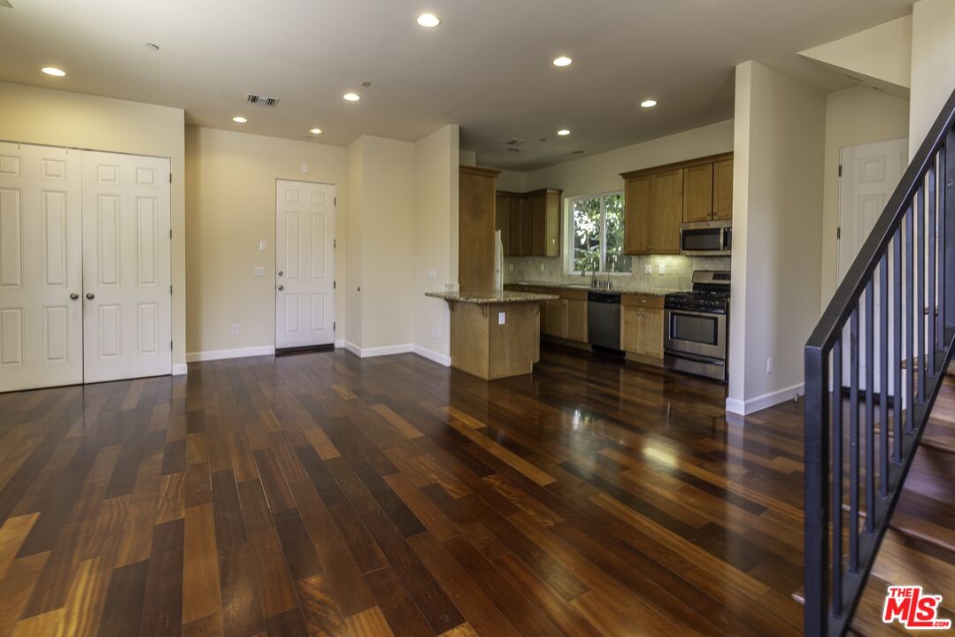 4025 Wade St Unit: 3