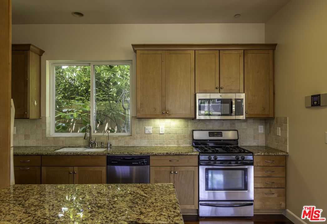 4025 Wade St Unit: 3