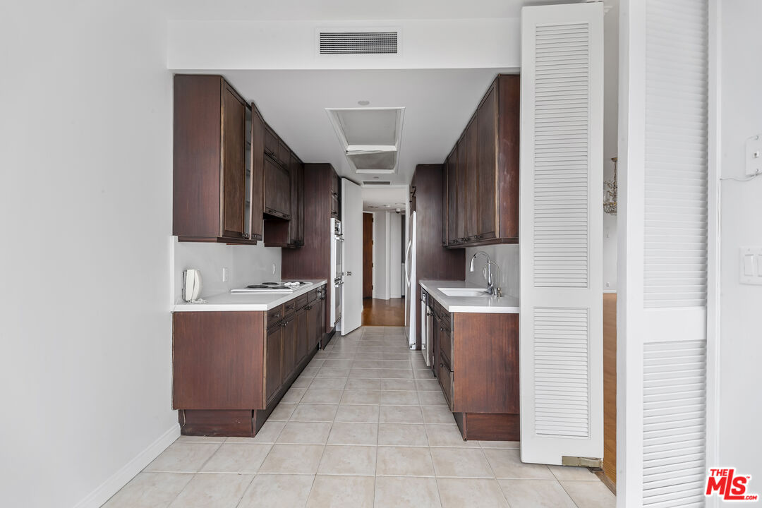 10350 Wilshire Blvd Unit: 801