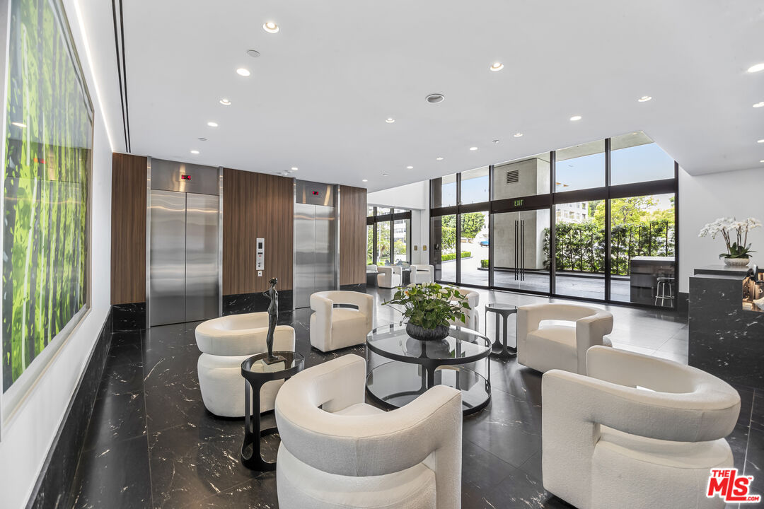 10350 Wilshire Blvd Unit: 801