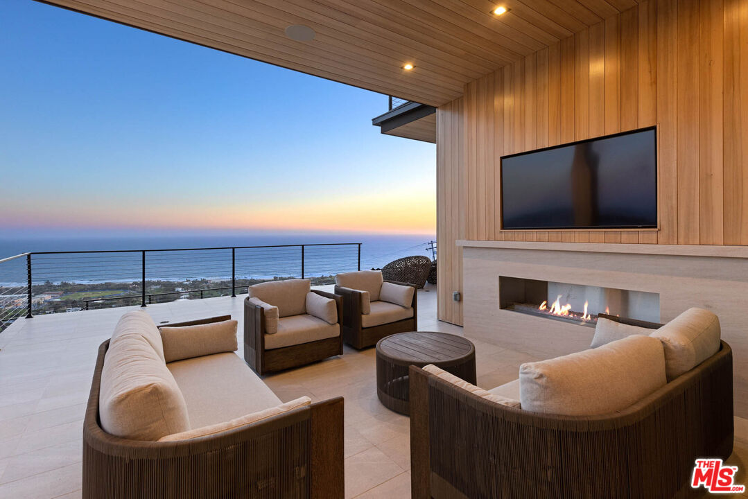 5366 Horizon Dr, Malibu