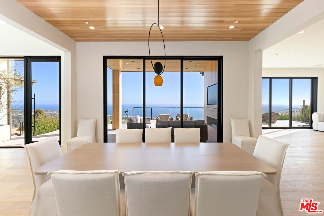 5366 Horizon Dr, Malibu