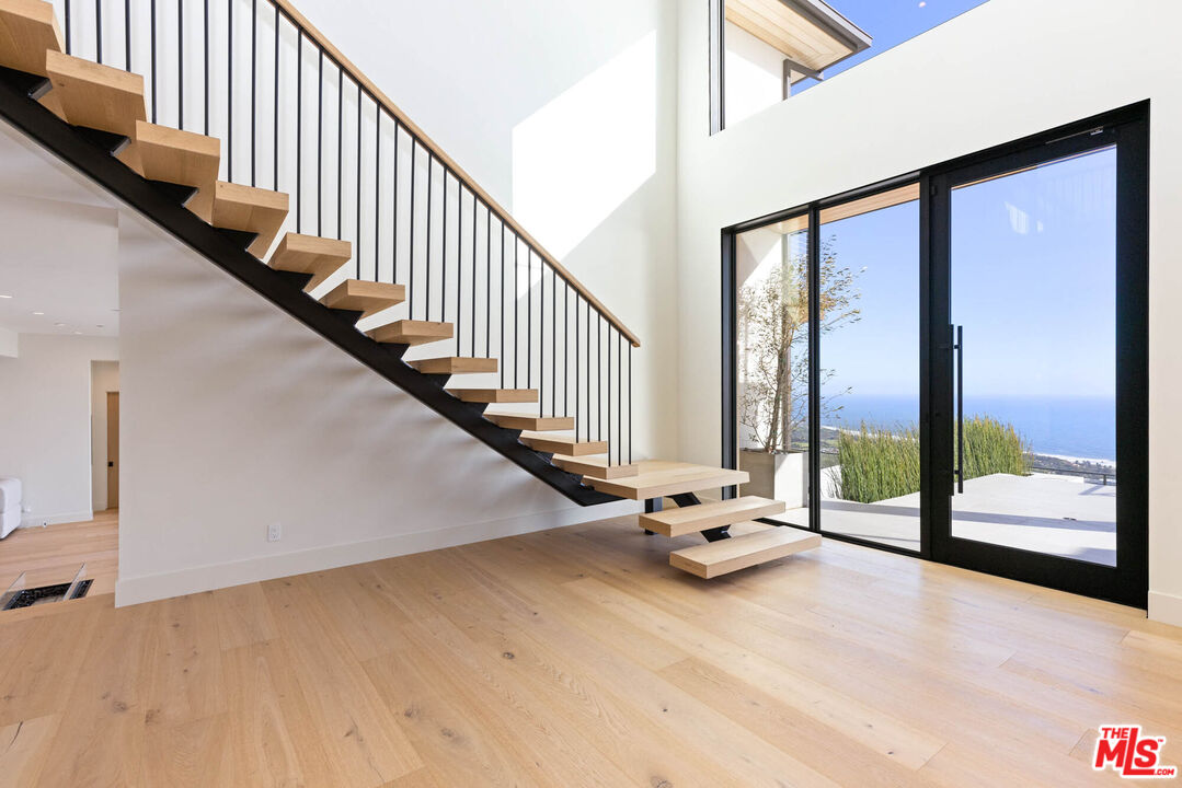 5366 Horizon Dr, Malibu