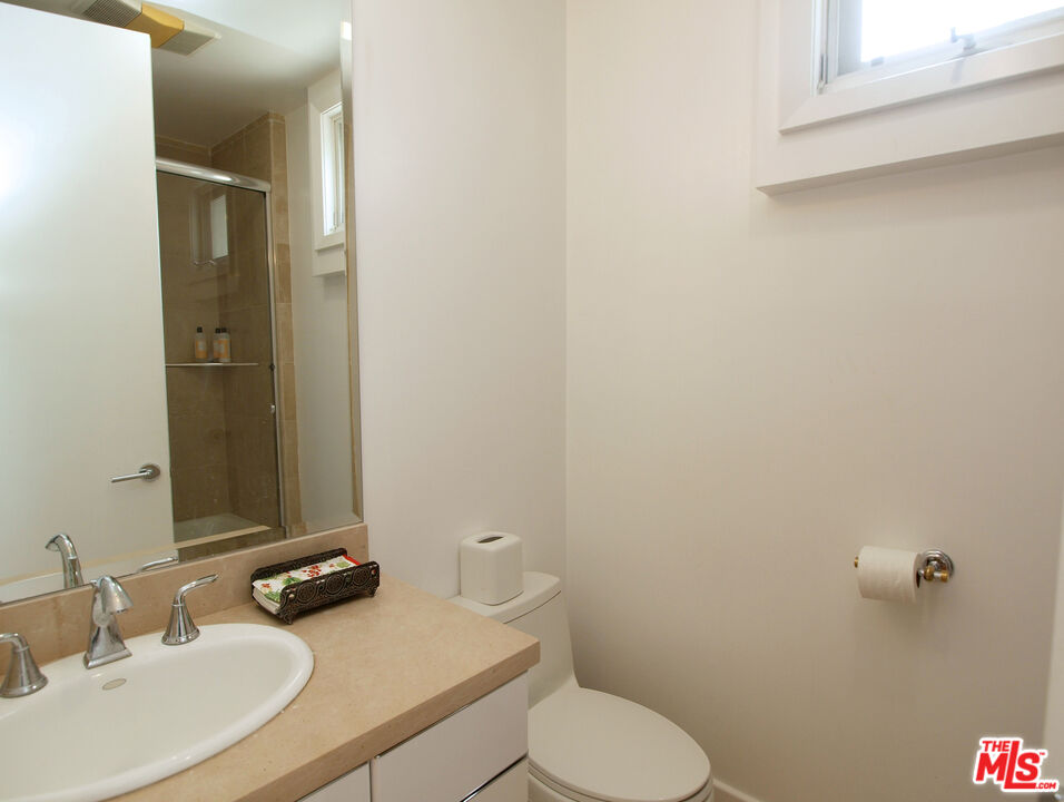 269 N Bundy Dr, Brentwood 