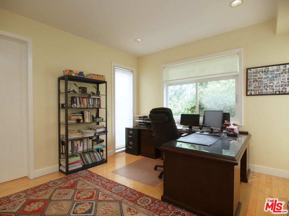 269 N Bundy Dr, Brentwood 