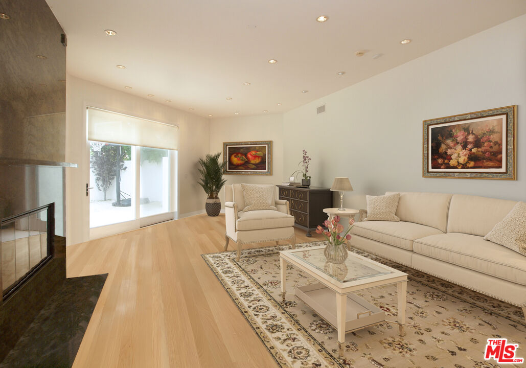 269 N Bundy Dr, Brentwood 