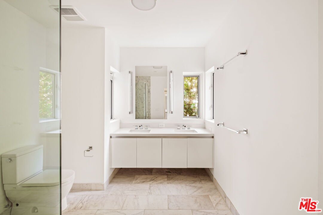 616 N Croft Ave Unit: 6, West Hollywood
