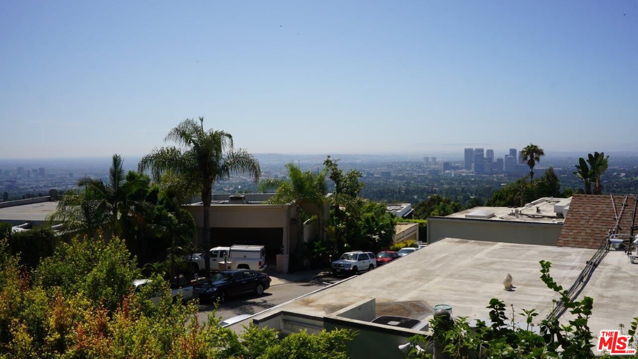 1461 Laurel Way, Beverly Hills