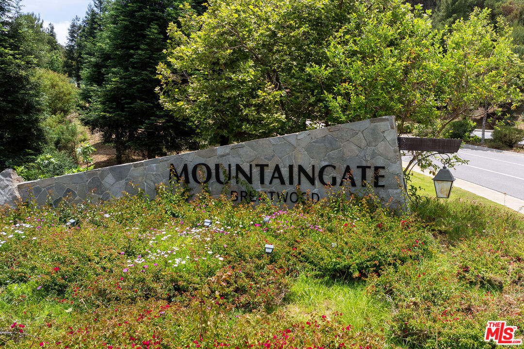2282 Canyonback Rd, Brentwood