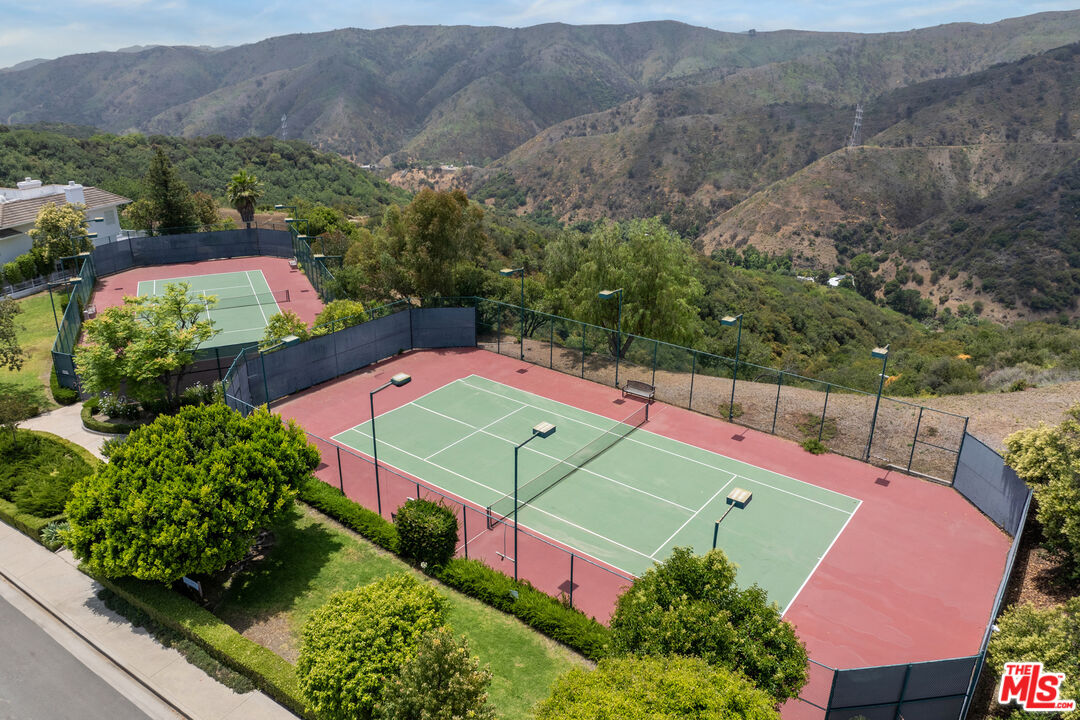 2282 Canyonback Rd, Brentwood