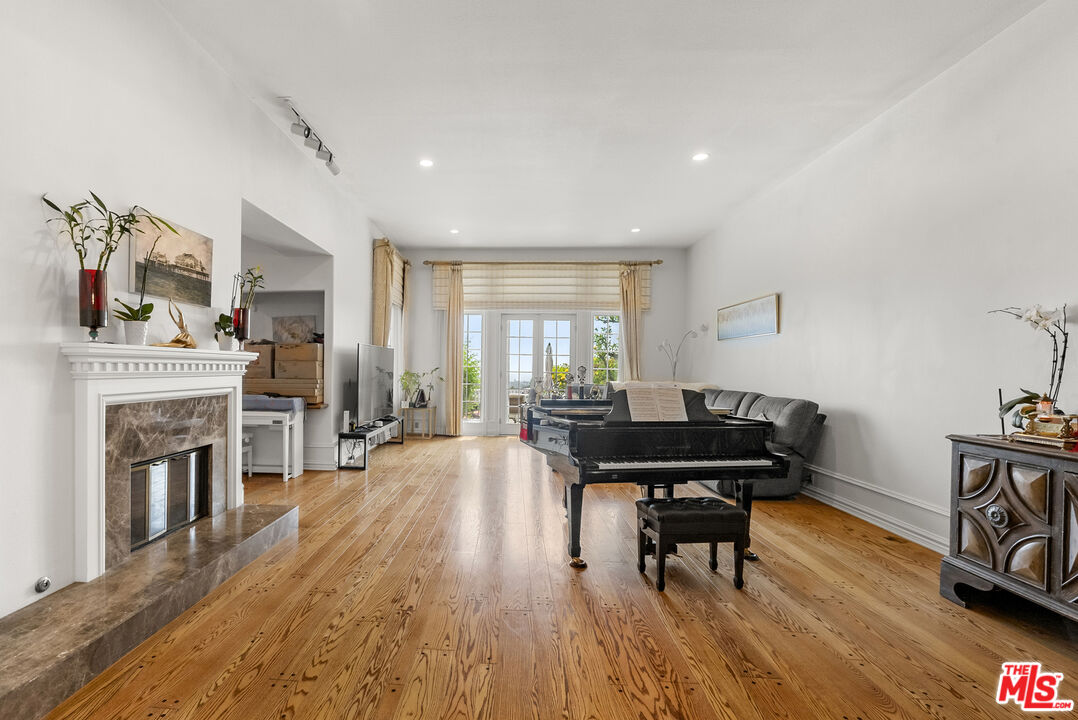 2282 Canyonback Rd, Brentwood