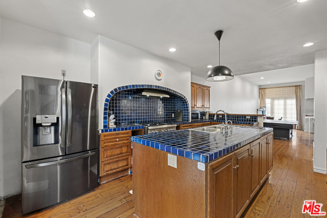 2282 Canyonback Rd, Brentwood