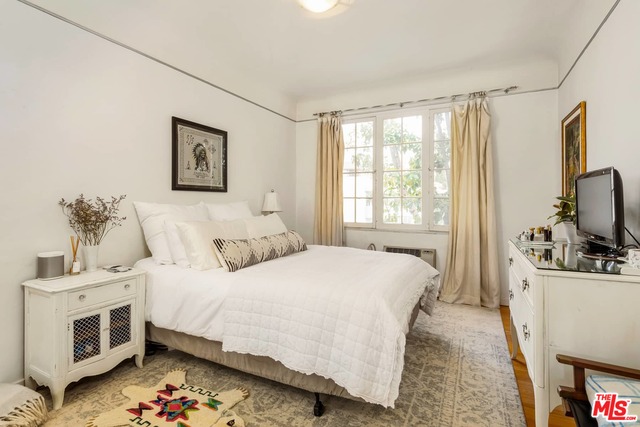 1345 N Hayworth Ave Unit: 312