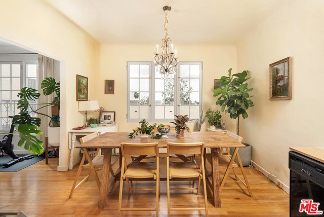 1345 N Hayworth Ave Unit: 312