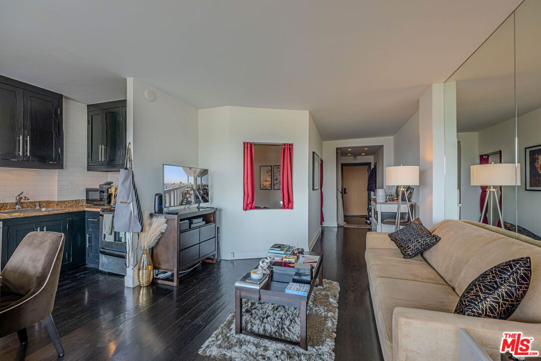 999 N Doheny Dr Unit: 408, West Hollywood