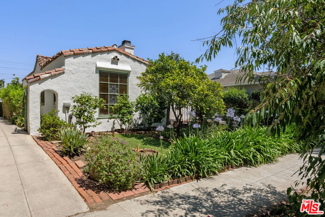 1122 S La Peer Dr, Beverlywood Vicinity