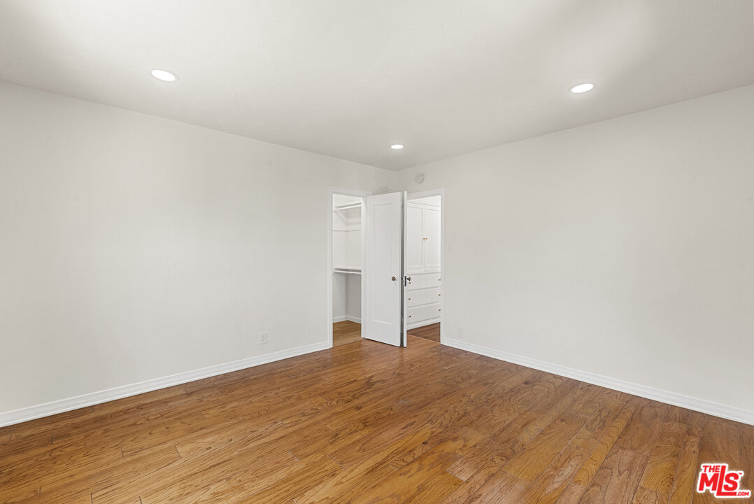 1122 S La Peer Dr, Beverlywood Vicinity
