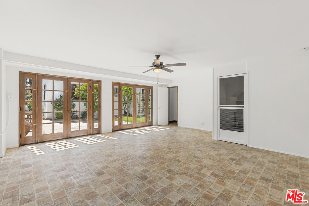 1122 S La Peer Dr, Beverlywood Vicinity