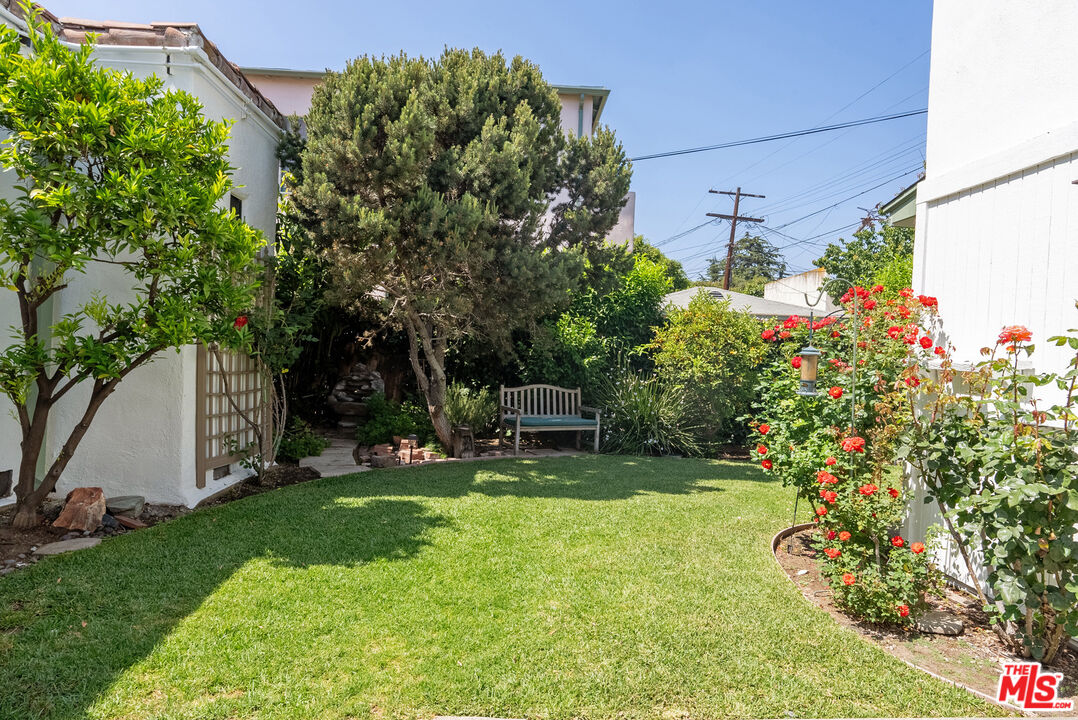 1122 S La Peer Dr, Beverlywood Vicinity