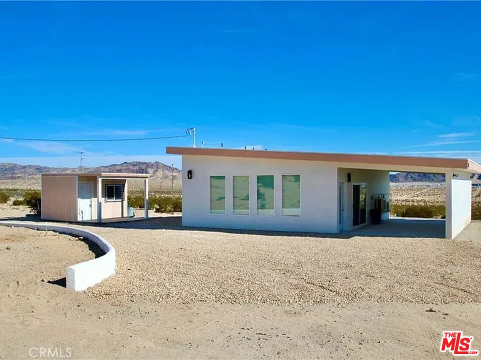 567 Peffer Rd, Twentynine Palms