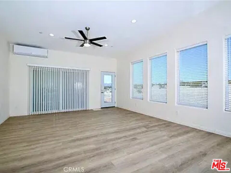 567 Peffer Rd, Twentynine Palms