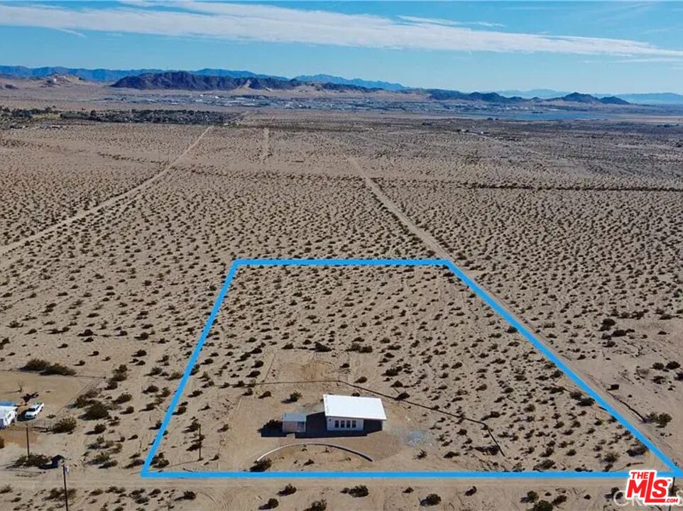 567 Peffer Rd, Twentynine Palms