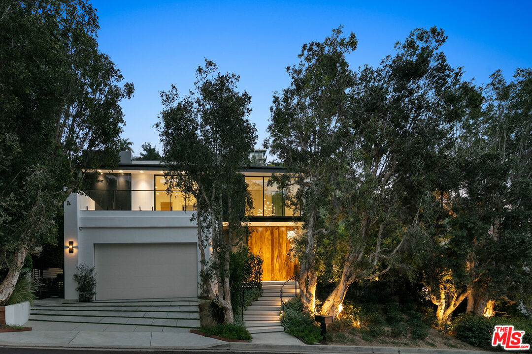 1488 Rising Glen Rd, Sunset Strip