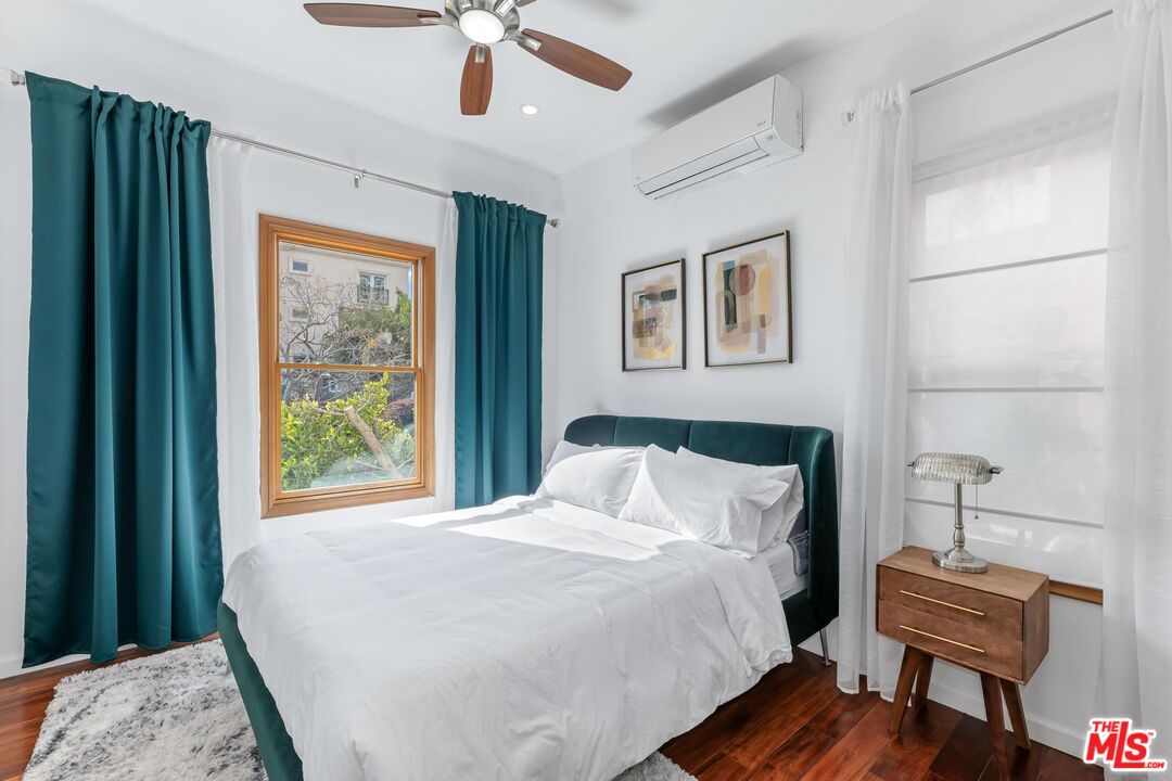 8827 Betty Way, west hollywood