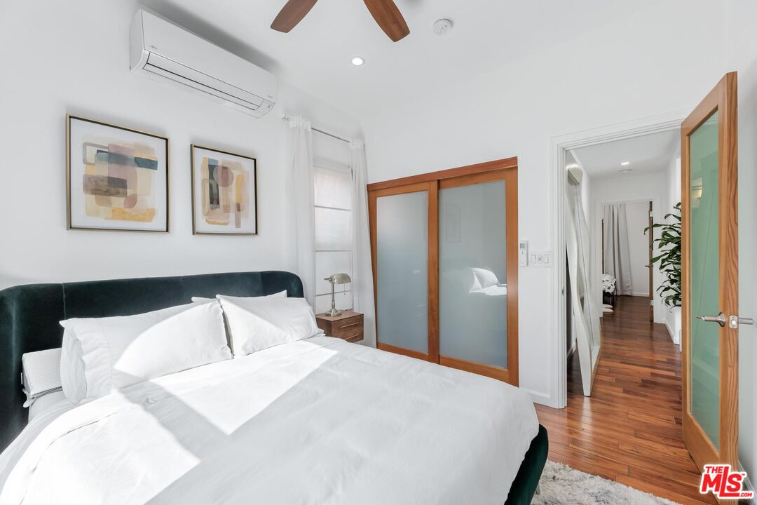 8827 Betty Way, west hollywood