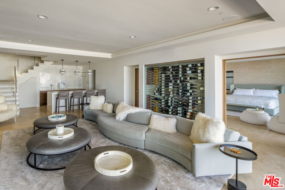 31504 Victoria Point Rd, Malibu