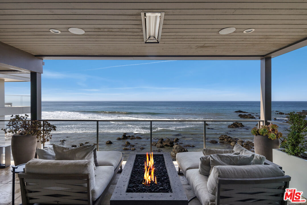 31504 Victoria Point Rd, Malibu